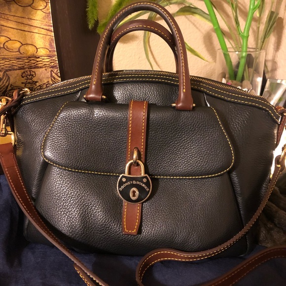 Dooney & Bourke Soft Leather Tote With Strap, NWOT - Picture 2 of 6